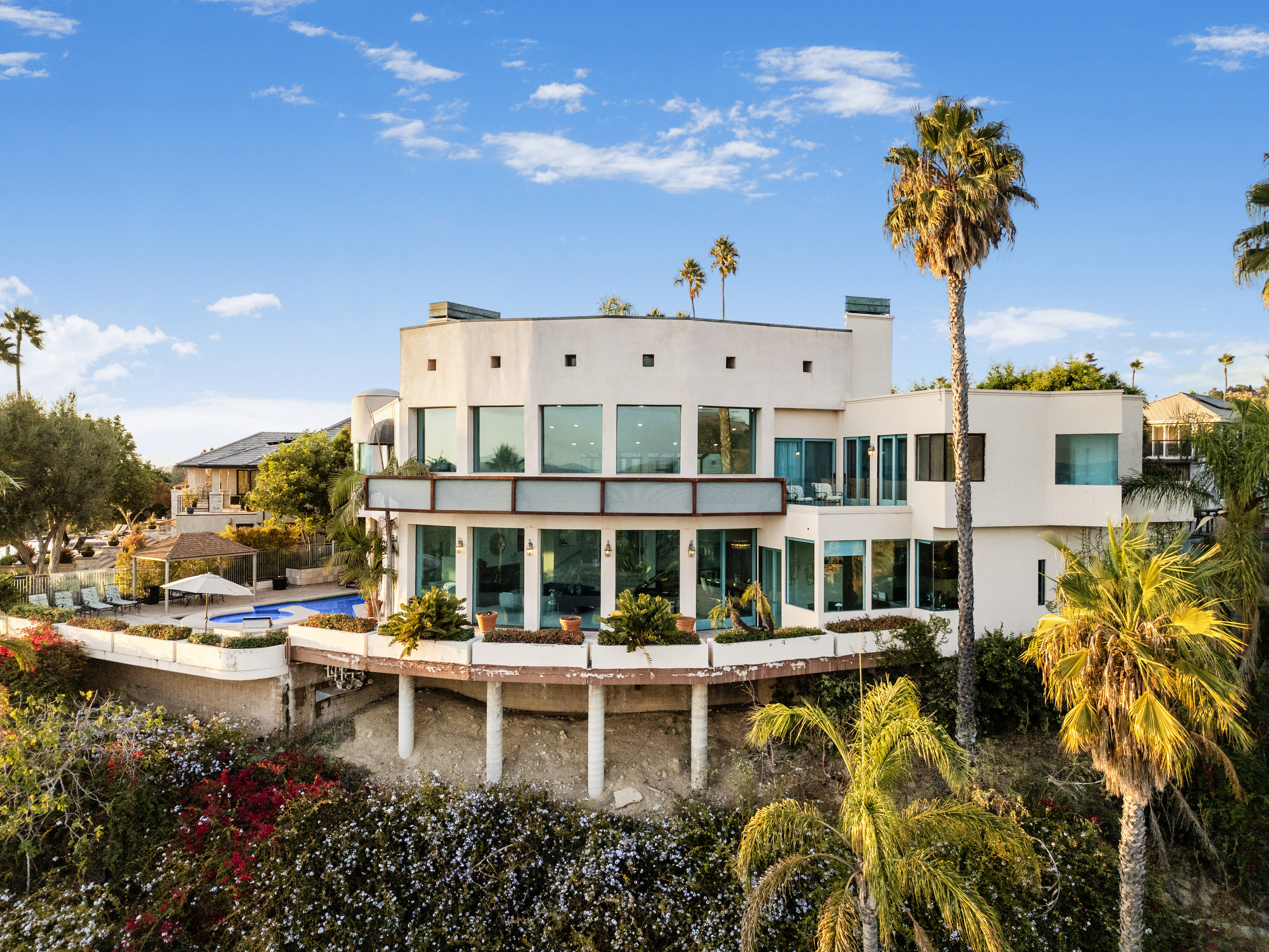 Panorama Valley View Estate